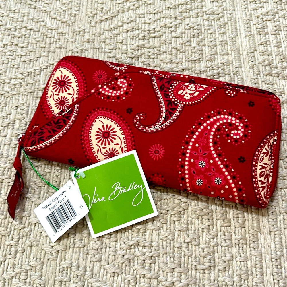 Vera Bradley Travel Organizer (NWT)